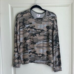 Sundry Gray Knit Top